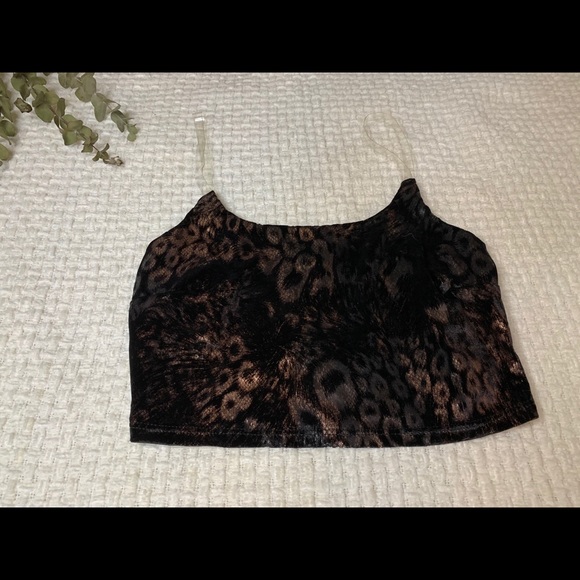 Matching set skirt and crop top - Picture 2 of 6